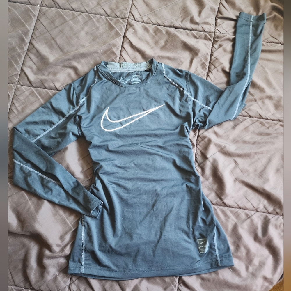 Black Nike Shirt Size L